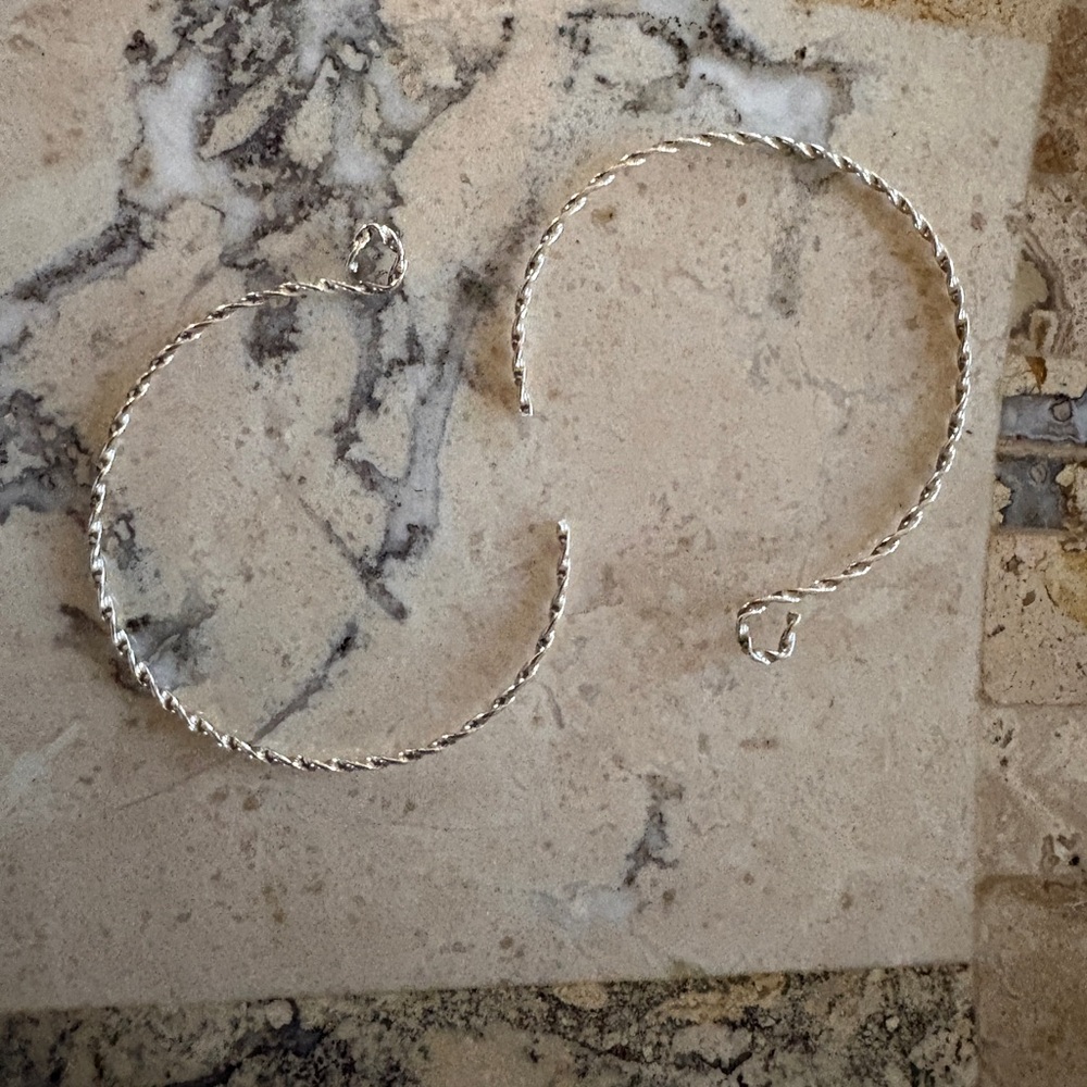 Stuart NYE SS Backward Hoop Earrings